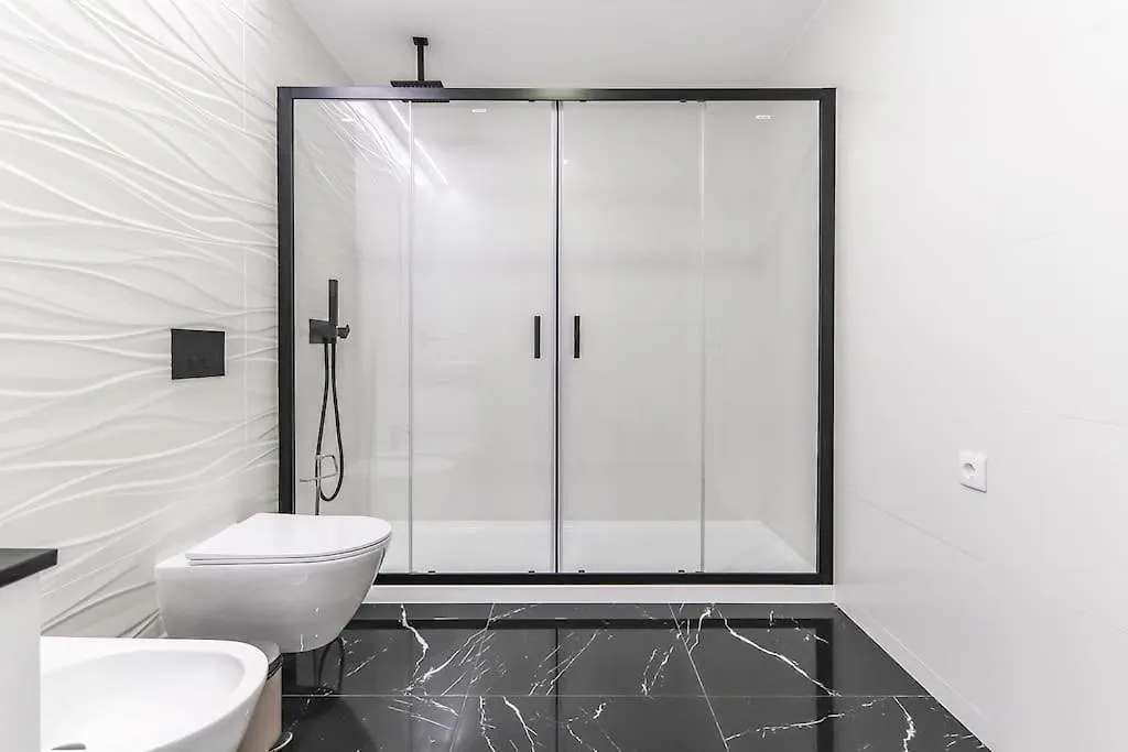 شقة Outstanding Santos Spacious 2 Bedroom Apt W Ac Lisboa