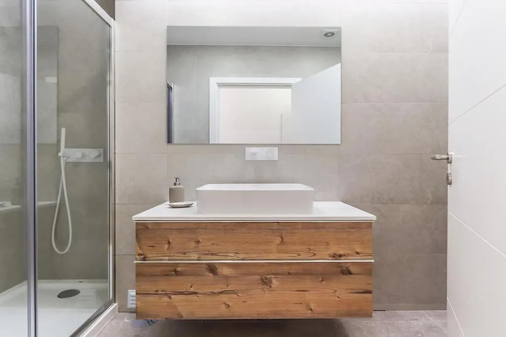 Outstanding Santos Spacious 2 Bedroom Apt W Ac Lisboa 0*,  البرتغال